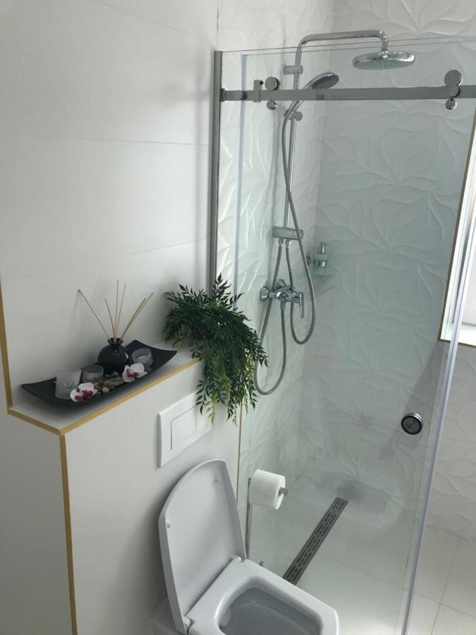 Victoria Luxury Apartment 11 Bukares Bagian luar foto