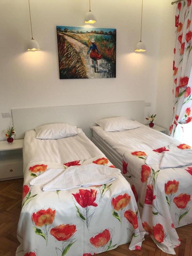 Victoria Luxury Apartment 11 Bukares Bagian luar foto