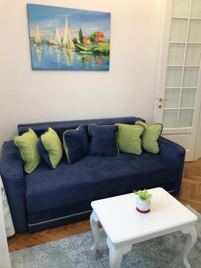 Victoria Luxury Apartment 11 Bukares Bagian luar foto