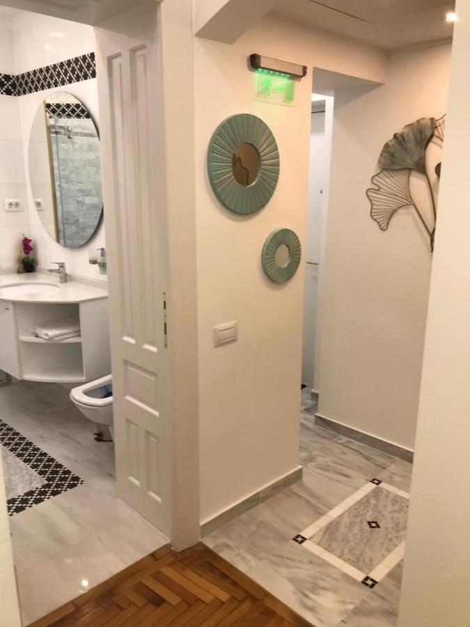 Victoria Luxury Apartment 11 Bukares Bagian luar foto