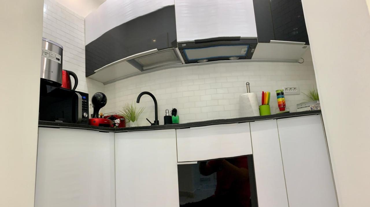 Victoria Luxury Apartment 11 Bukares Bagian luar foto